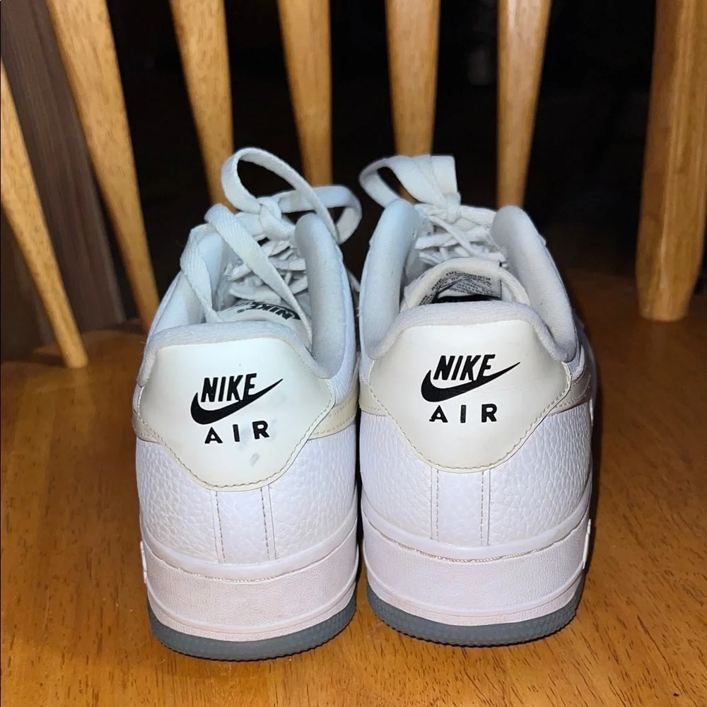 Nike Air Force Size 7.5 - Nike Air Force 1 Low UV Reactive Swoosh Women’s